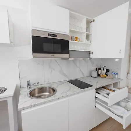 Le Petit Break - Gare - Petite France - Commerces à Proximité