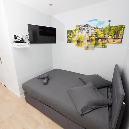 Le Petit Break - Gare - Petite France - Commerces à Proximité Affittacamere 3*