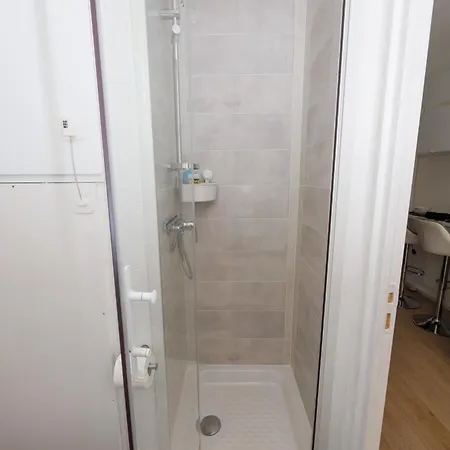 Le Petit Break - Gare - Petite France - Commerces A Proximite 3*