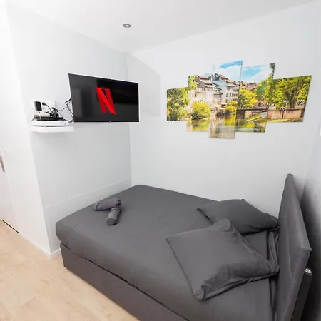 Le Petit Break - Gare - Petite France - Commerces A Proximite Guest house *